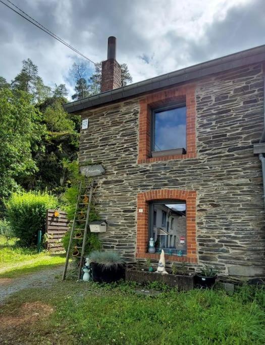 L'Ardoisiere: Jolie Maison Ardennaise. Villa Alle Luaran gambar