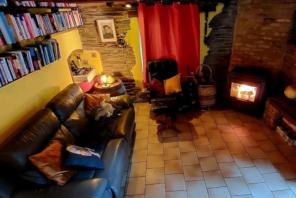 L'Ardoisiere: Jolie Maison Ardennaise. Villa Alle Luaran gambar
